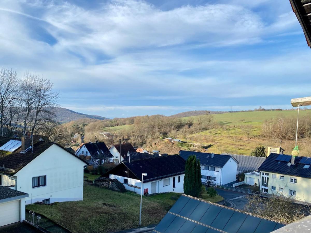 Ferienwohnung Mit Ausblick Mombris Экстерьер фото